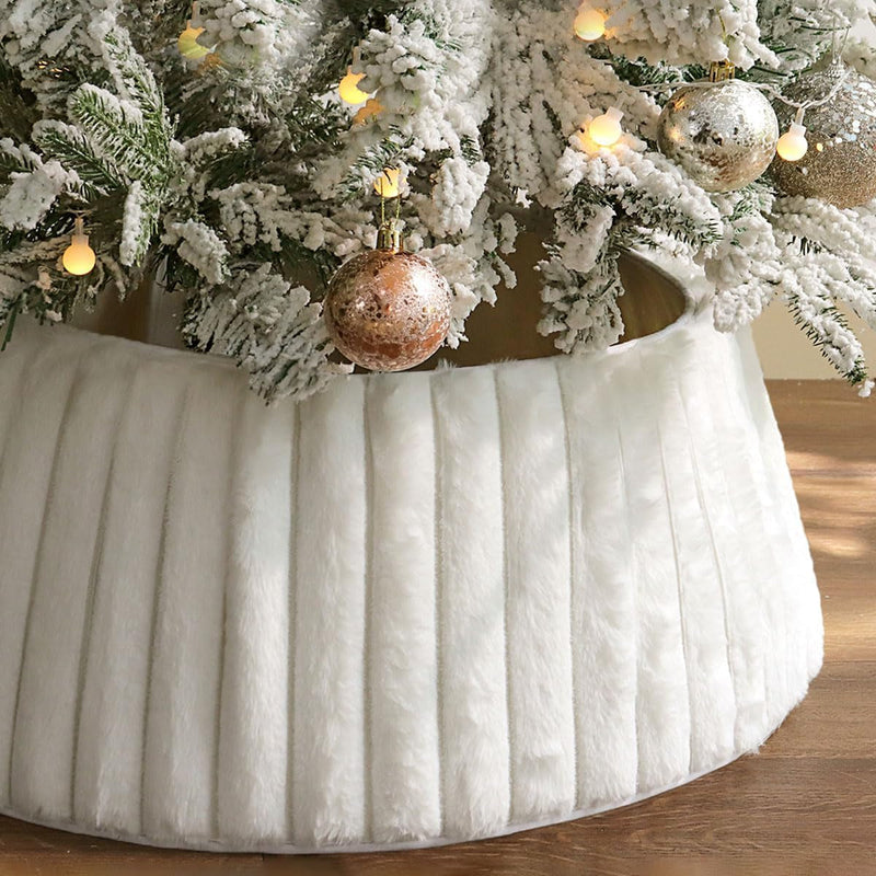 Christmas Tree Collar, Rustic White Luxury Plush Faux Fur Tree Collar with Stripe Textured Pattern, Soft Fluffy Xmas Tree Ring Boho Tree Skirt for Holiday Decorations Indoor Home Decor