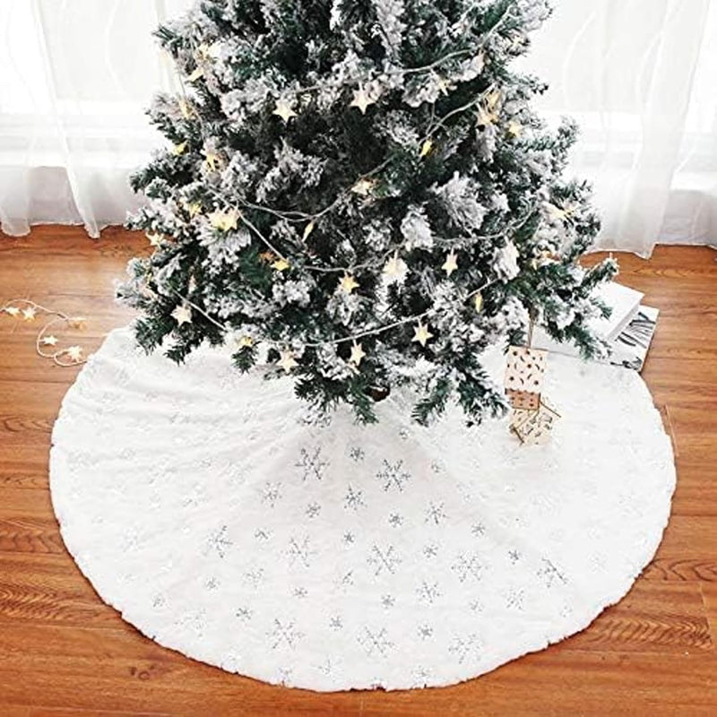 48Inch White Christmas Tree Skirt Tree Carpet Blanket, Soft Christmas Tree Blanket with Silver Snowflake White Faux Fur Carpet for Christmas Holidays Decoration