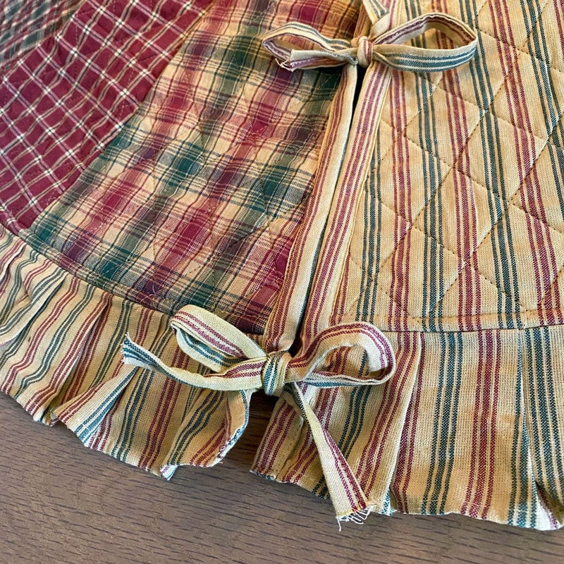 48" Vintage Christmas Quilted Homespun Plaid Tree Skirt by Marilee Home Home & Garden > Decor > Seasonal & Holiday Decorations > Christmas Tree Skirts Marilee Home   