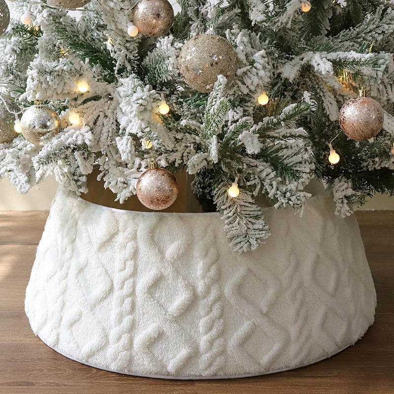 Christmas Tree Collar, Rustic White Luxury Plush Faux Fur Tree Collar with Textured Crossed Diamond Pattern, Soft Boho Xmas Tree Ring Beige Tree Skirt for Holiday Decorations Home Decor