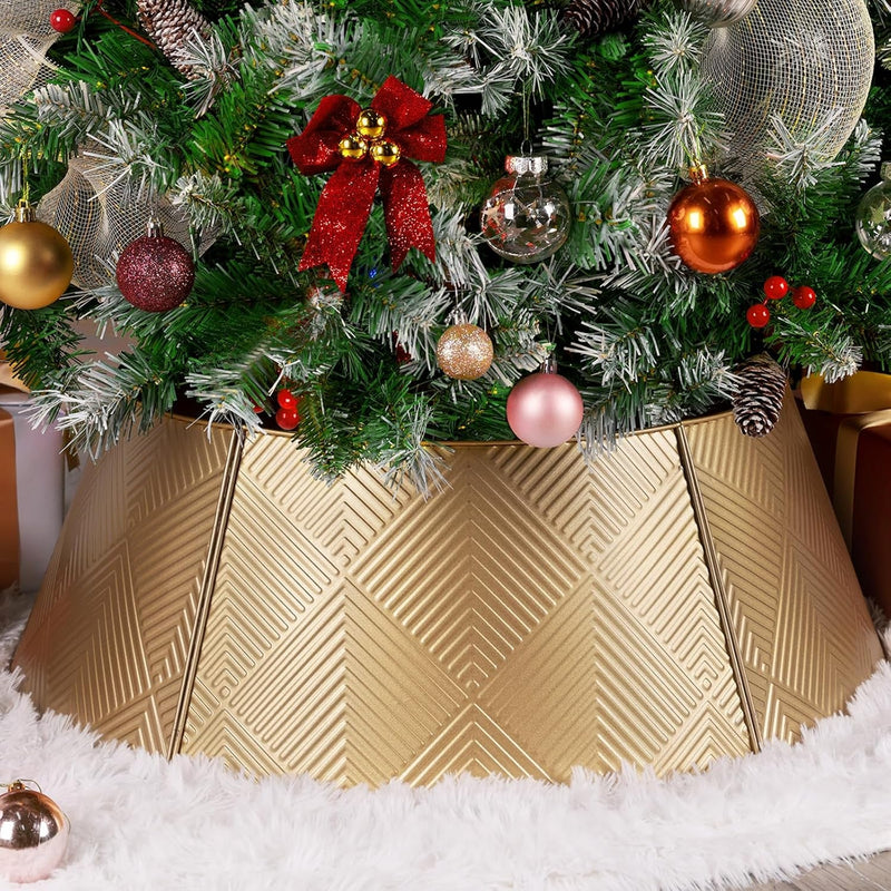 Brightever Metal Christmas Tree Skirt, 28In Diameter Christmas Tree Collar with Unique Line Pattern, Silver Tree Skirt for Pencil Tree, Christmas Tree Stand Cover for Bedroom Xmas Tree, Pets-Friendly