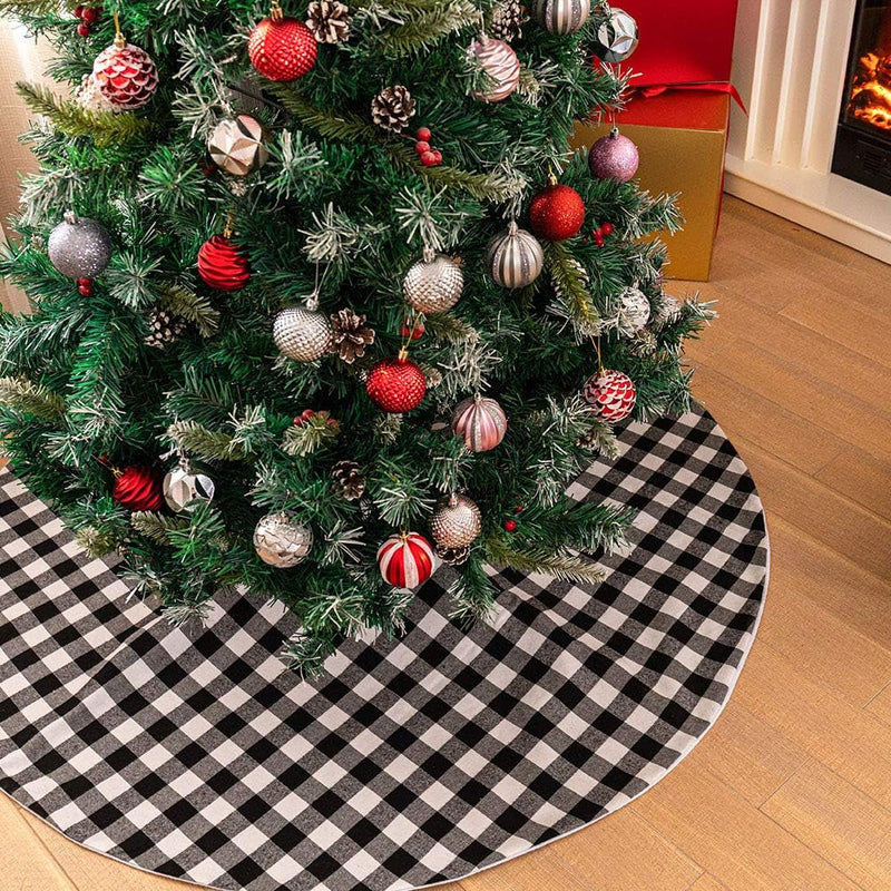 Buffalo Check Christmas Tree Skirt 48 Inches White and Black Plaid Tree Skirt Xmas Tree Base Cover Mat for Xmas New Year Home Party Decoratio (White and Black,122Cm)