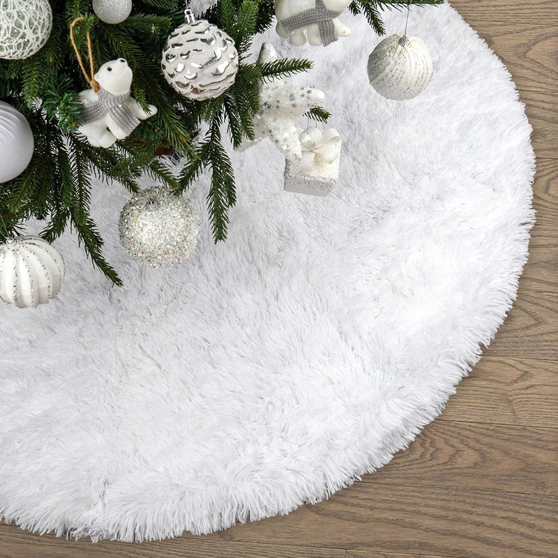 Faux Fur Christmas Tree Skirt,48 Inches Large Luxury Tree Skirt with Gold Snowflake Sequin, Christmas Decorations Holiday Thick Plush Tree Xmas Ornaments（White and Gold,48 Inch）