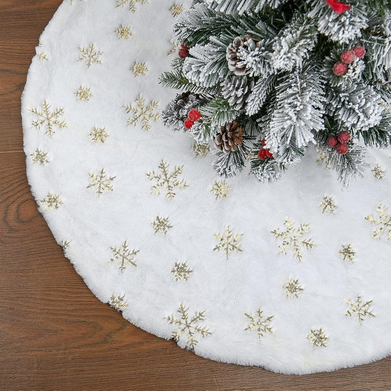 Faux Fur Christmas Tree Skirt,48 Inches Large Luxury Tree Skirt with Gold Snowflake Sequin, Christmas Decorations Holiday Thick Plush Tree Xmas Ornaments（White and Gold,48 Inch）