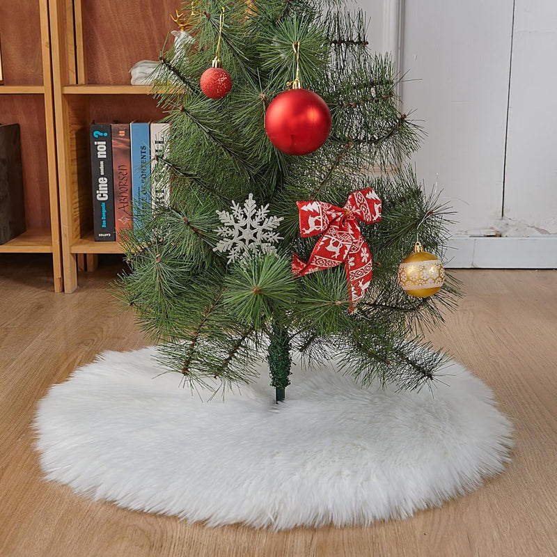 Christmas Tree Skirt, White round Faux Fur Plush Xmas Tree Skirts Small Mat Decorations for Merry Christmas New Year Party Holiday Home Table Decor,17.7 Inches