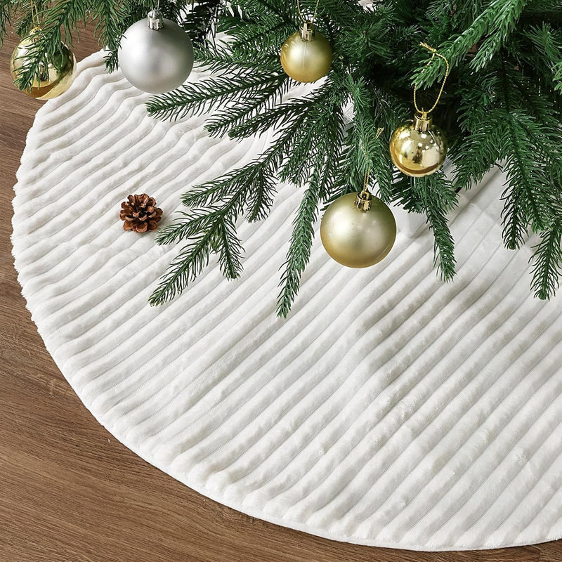 Faux Fur Christmas Tree Skirt: 36 Inch White Plush Faux Fur Christmas Tree Skirt with Stripe Textured Pattern, Boho Soft Christmas Tree Decorations for Merry Christmas Home Décor Xmas Party, Beige