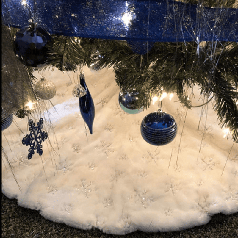 CHICHIC 48 Inch Large Christmas Tree Skirt White Tree Skirt Xmas Faux Fur Tree Skirts Christmas Decorations for Holiday Tree Ornaments Christmas Party Home Decorations with Sequin Silver Snowflakes