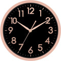 AKCISOT Horloge murale silencieuse de 10 pouces, sans tic-tac, moderne, fonctionne à piles - Analogique, petite, classique pour bureau, maison, salle de bain, cuisine, chambre, école, salon (noir)