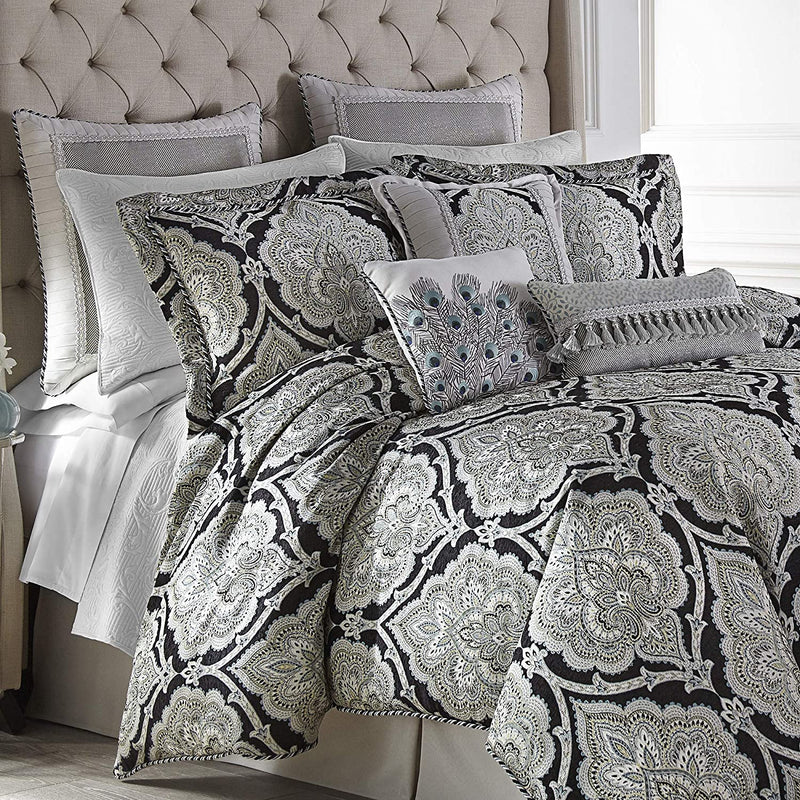 Croscill Dianella Queen Comforter Set, Black Home & Garden > Linens & Bedding > Bedding > Quilts & Comforters Croscill   
