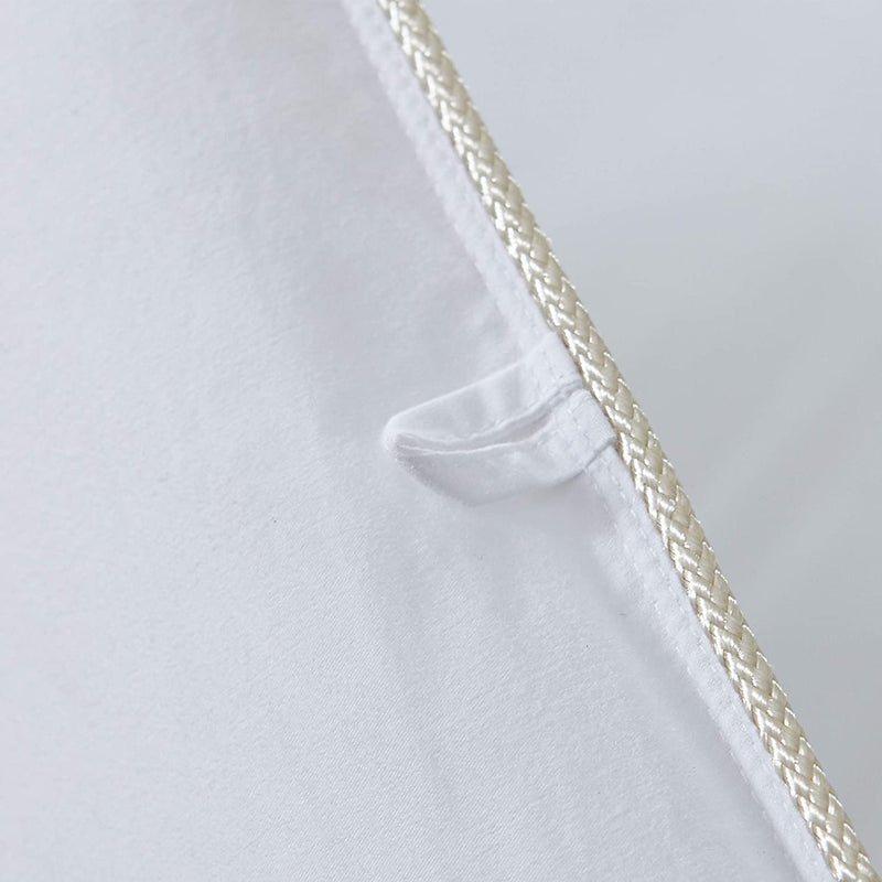 Luxurious All-Season Goose down Feather Fiber Comforter Queen Size Duvet Insert, Premium White Solid Plain Design, Premium Baffle Box, 100% Egyptian Cotton, 70 Oz Fill Weight