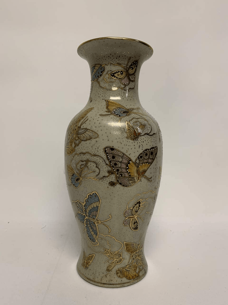 12" h Chinese Butterfly Satsuma Hand Painted Porcelain Vase