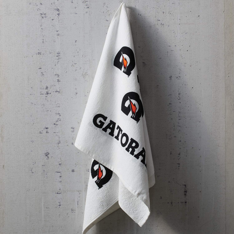 Gatorade Premium Sideline Towel Bi-color, White, Small