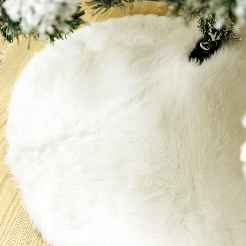 Joiedomi White Faux Fur Tree Skirt 36", Chirstmas Tree Skirt Soft Classic Fluffy Faux Fur Tree Skirt for Xmas Tree Decorations Home & Garden > Decor > Seasonal & Holiday Decorations > Christmas Tree Skirts Joiedomi   