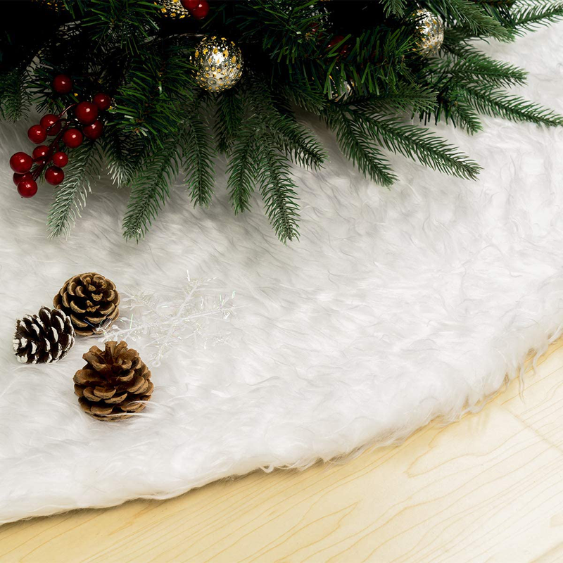 GIGALUMI Christmas Tree Skirts White Faux Fur Tree Mat, Christmas Tree Plush Skirt, Tree Skirt Christmas Decorations for Xmas Holiday Home Party Ornaments (Medium)