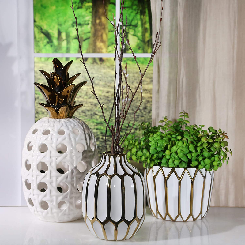 Sagebrook Home 12540-04 Ceramic Vase 8", White/Gold, 5.75 x 5.75 x 8 inches Home & Garden > Decor > Vases Sagebrook Home   