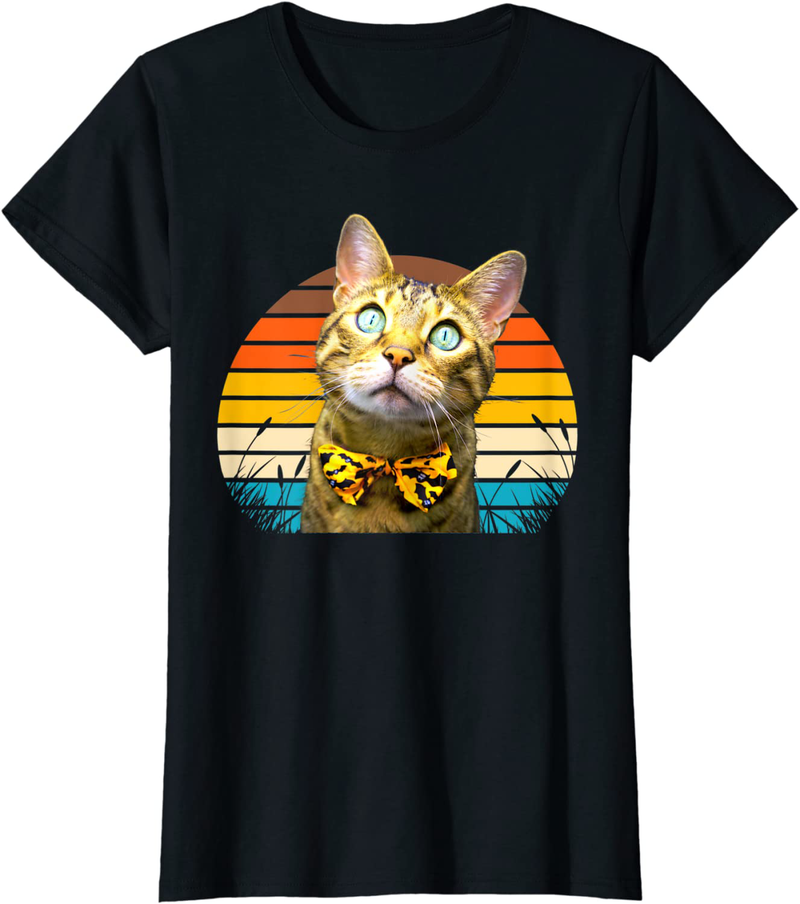 Cute Halloween Cat for Cat Lovers T-Shirt Funny Cat Lover T-Shirt Animals & Pet Supplies > Pet Supplies > Cat Supplies > Cat Apparel I love cats holiday T-shirt for Cat moms Cat Dads Black Women Small
