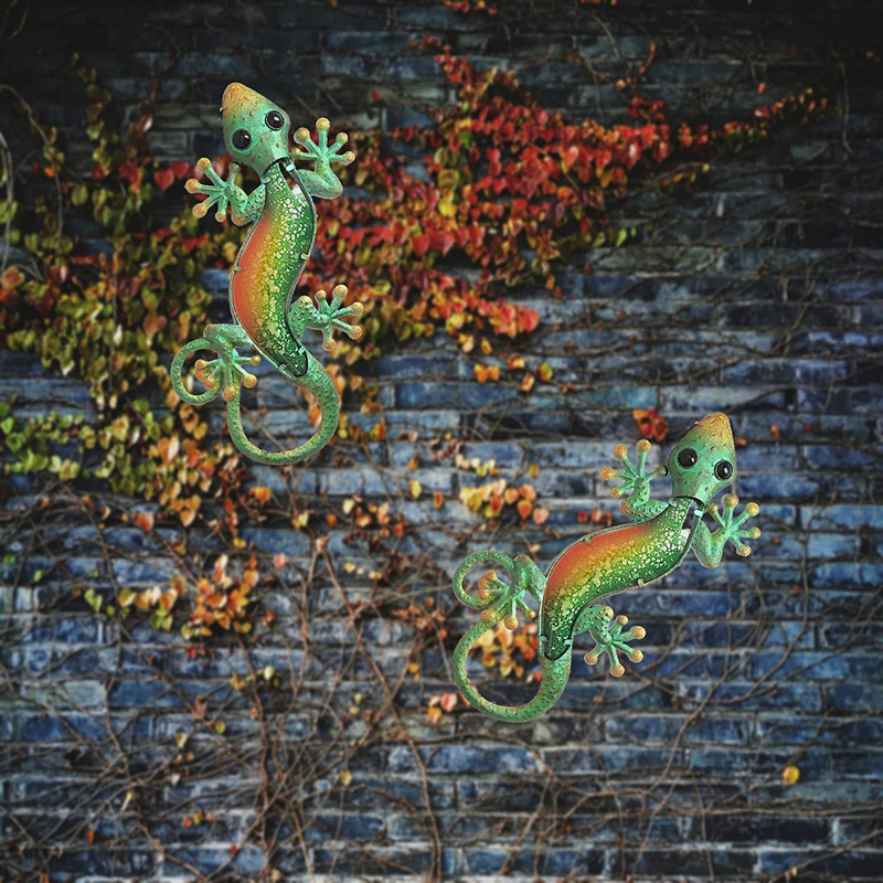 Comfy Hour Gecko Wall Art Collection 17" Green Metal Art Gecko Wall Decor