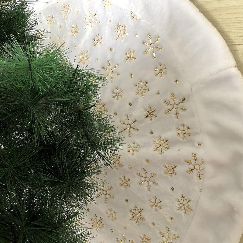DegGod Plush Christmas Tree Skirts, 30 inches Luxury Snowy White Faux Fur Xmas Tree Base Cover Mat with Gold Snowflakes for Xmas New Year Home Party Decorations (Gold, 30 inches) Home & Garden > Decor > Seasonal & Holiday Decorations > Christmas Tree Skirts DegGod Gold + White 36 inches 