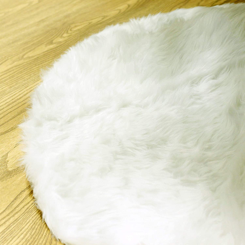Joiedomi White Faux Fur Tree Skirt 36", Chirstmas Tree Skirt Soft Classic Fluffy Faux Fur Tree Skirt for Xmas Tree Decorations Home & Garden > Decor > Seasonal & Holiday Decorations > Christmas Tree Skirts Joiedomi Default Title  