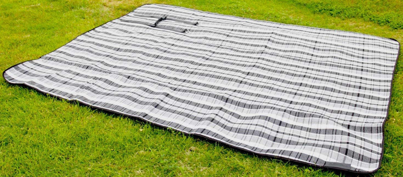 Picnic Blanket Waterproof Extra Large | Beach Blanket Sand Proof Oversized Waterproof | Great Festival Blanket and Picnic Mat | Water Resistant Heavy Duty Wet Lawn Blanket Backing for Outdoor Picnics