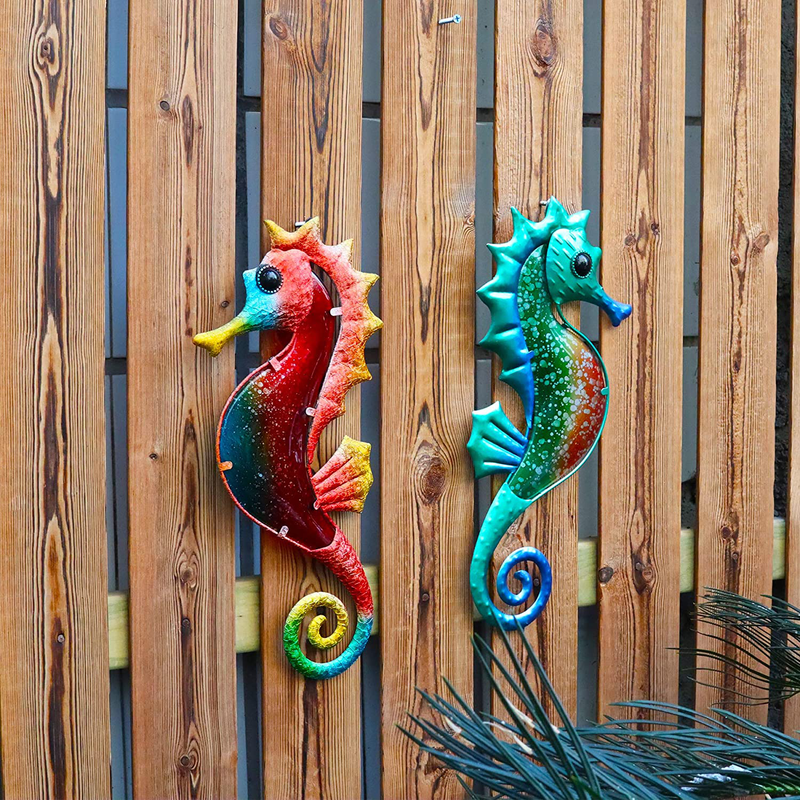 HONGLAND Metal Seahorse Wall Decor Outdoor Art Sculpture Indoor Hanging Glass Decorations for Home Living Room Bedroom