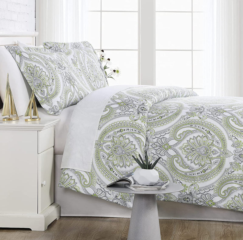 Southshore Fine Living, Inc. Oversized Comforter Bedding Set down Alternative All-Season Warmth, Soft Cozy Farmhouse Bedspread 3-Piece with Two Matching Shams, Infinity Blue, King / California King Home & Garden > Linens & Bedding > Bedding Southshore Fine Linens Pure Melody Green King / California King 