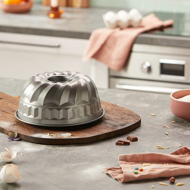 Pme Fancy Ring Non-Stick Cake Decorating Baking Tin Pan 8.66" 22Cm CSB112 Home & Garden > Kitchen & Dining > Cookware & Bakeware PME   