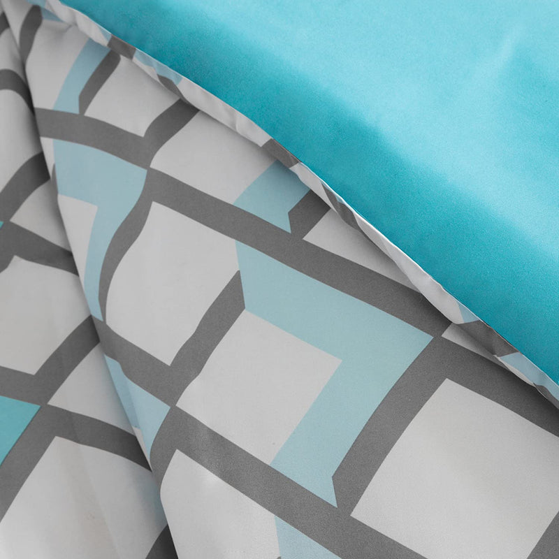 Intelligent Design Cozy Comforter Set Geometric Design Modern All Season Vibrant Color Bedding Set with Matching Sham, Decorative Pillow, Twin/Twin XL, Finn Blue 4 Piece
