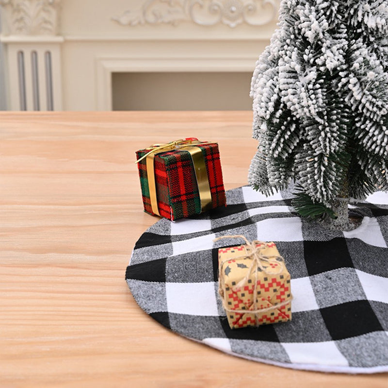 Loygkgas New Christmas Tree Skirt Mini Checkered Soft Pad for Living Room Bedroom (White) Home & Garden > Decor > Seasonal & Holiday Decorations > Christmas Tree Skirts LoyGkgas   