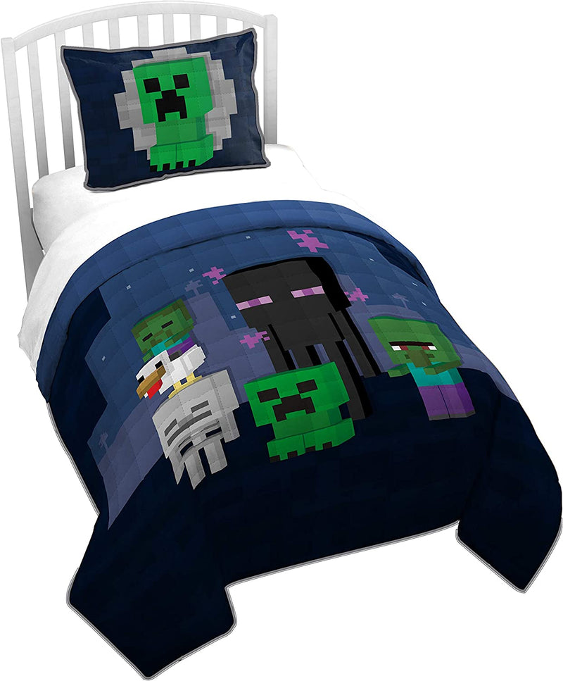 Minecraft Bad Night Full/Queen Quilt & Sham Set - Super Soft Kids Bedding Features Creeper & Enderman - Fade Resistant Microfiber (Official Minecraft Product)
