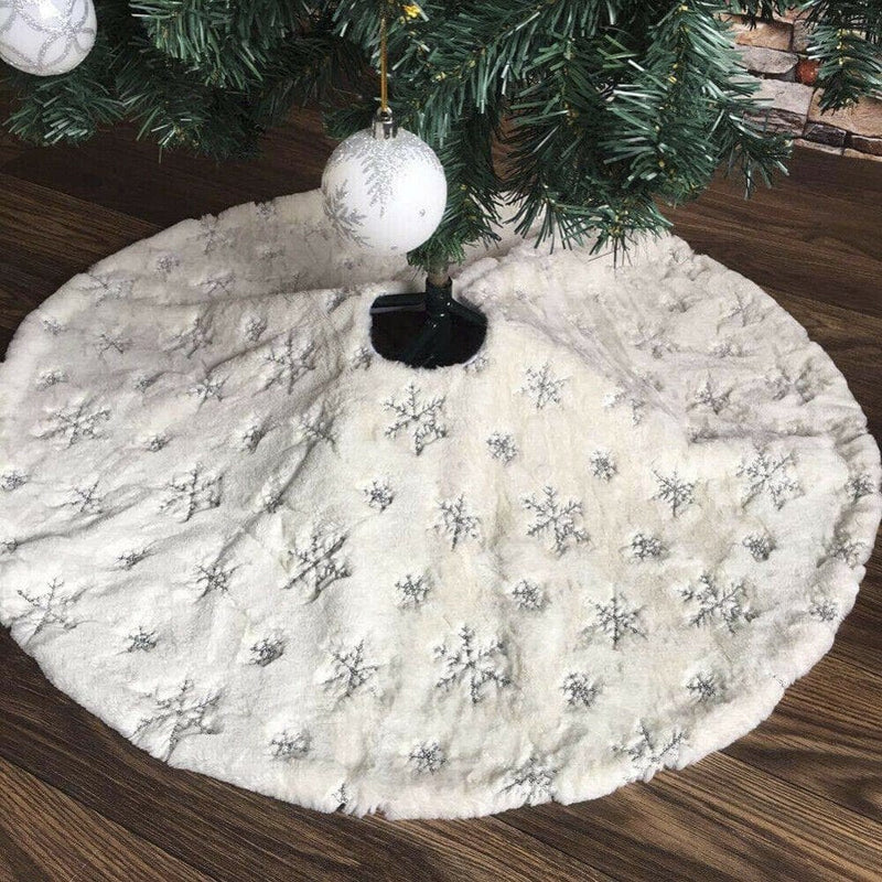 78/90/122Cm White Flannel Embroidered Snowflake Christmas Tree Skirt Christmas New Year Home Decoration Tool Super Soft Cover Home & Garden > Decor > Seasonal & Holiday Decorations > Christmas Tree Skirts SANNEDONG   