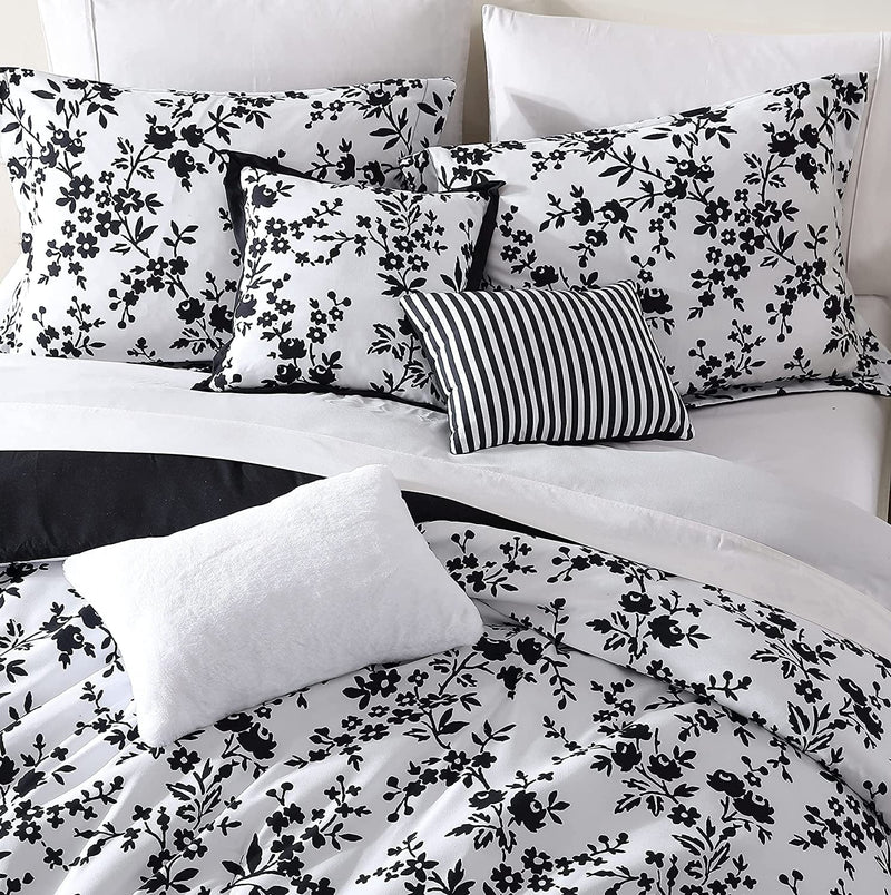 Betsey Johnson Home | Pretty Floral Collection | 5Pc Comforter Set - Super Soft, Reversible, All Season Bedding with Matching Sham(S) and Bonus Throw Pillows, Twin, Black Home & Garden > Linens & Bedding > Bedding > Quilts & Comforters Betsey Johnson   