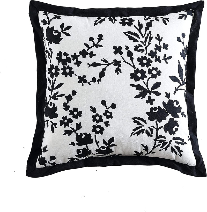 Betsey Johnson Home | Pretty Floral Collection | 5Pc Comforter Set - Super Soft, Reversible, All Season Bedding with Matching Sham(S) and Bonus Throw Pillows, Twin, Black Home & Garden > Linens & Bedding > Bedding > Quilts & Comforters Betsey Johnson   