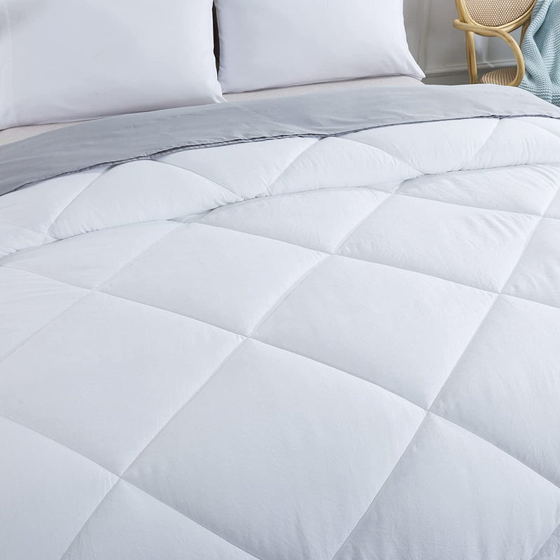 DOMDEC Heavyweight Quilted Comforter Queen Size Cozy Soft Washed Microfiber Duvet Insert down Alternative Fill Hotel Collection Machine Washable Winter Warmth(88X90”, White)