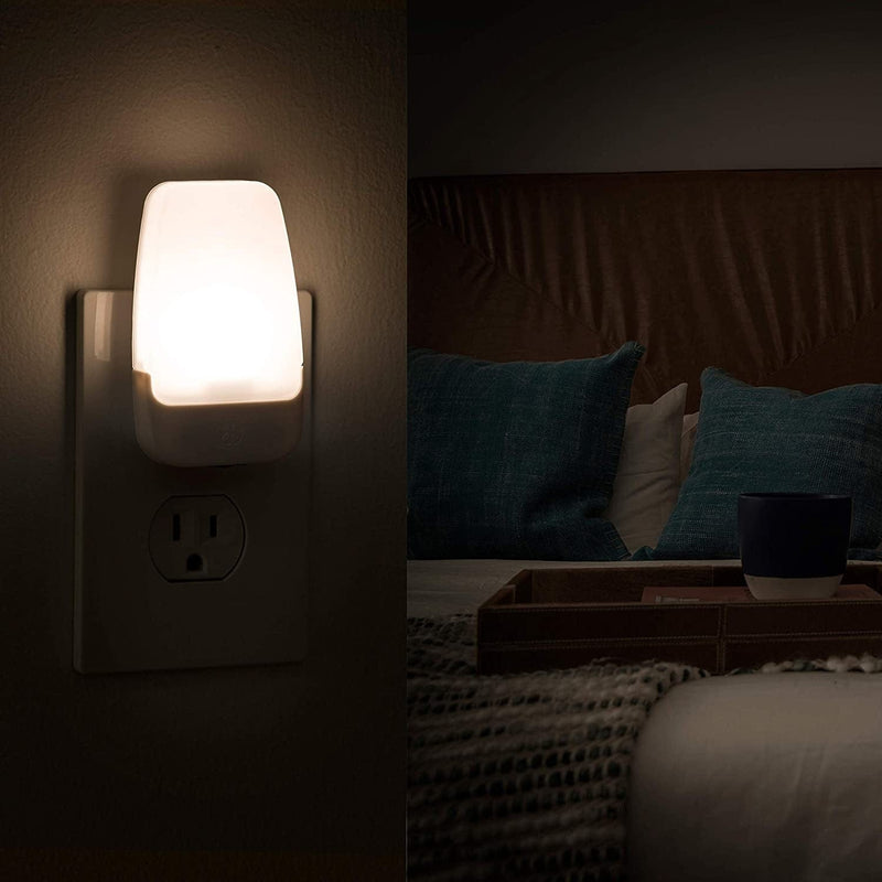 GE LED Night Light, Plug-In, Dusk to Dawn Sensor, Warm White, Ul-Certified, Energy Efficient, Ideal Nightlight for Bedroom, Bathroom, Nursery, Hallway, Kitchen, 30966, Pack of 2