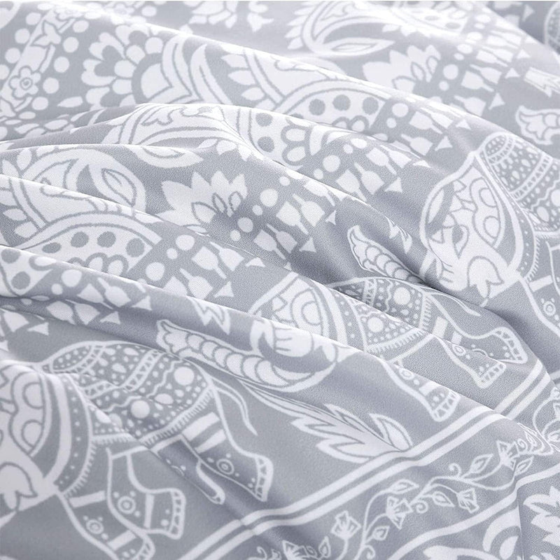Wake in Cloud - Bohemian Comforter Set, Gray Grey Boho Chic Mandala Indian Medallion Floral Printed on White, Soft Microfiber Bedding (3Pcs, Queen Size) Home & Garden > Linens & Bedding > Bedding > Quilts & Comforters Wake In Cloud   