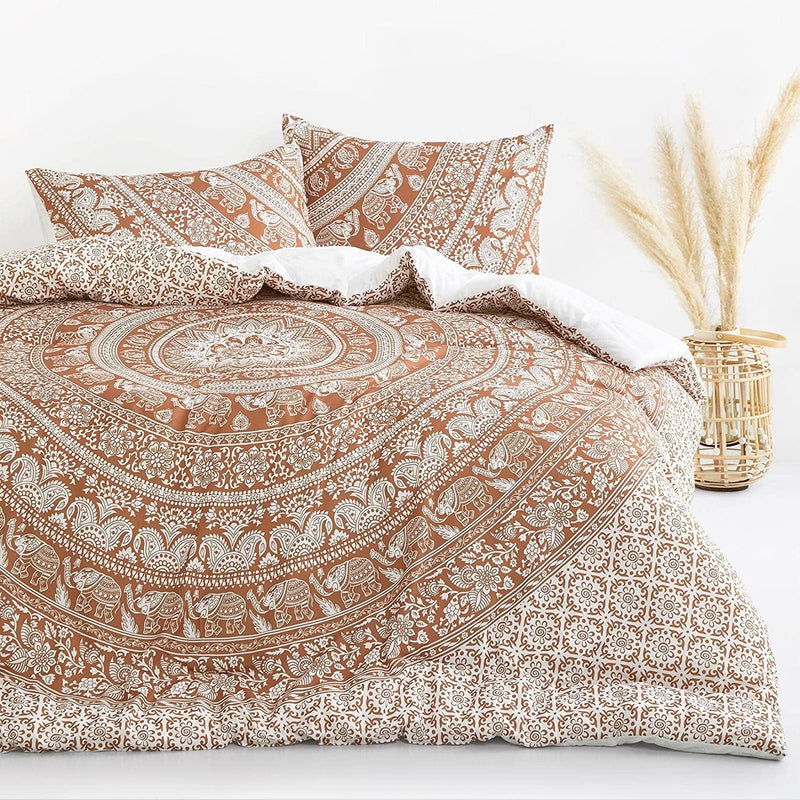 Wake in Cloud - Bohemian Comforter Set, Gray Grey Boho Chic Mandala Indian Medallion Floral Printed on White, Soft Microfiber Bedding (3Pcs, Queen Size) Home & Garden > Linens & Bedding > Bedding > Quilts & Comforters Wake In Cloud Burnt Orange Queen 