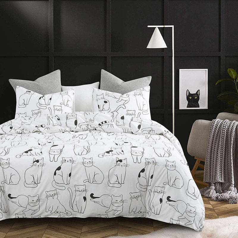 Wake in Cloud - Cats Comforter Set, 100% Cotton Fabric with Soft Microfiber Fill Bedding, White with Cats Drawing Pattern Printed (3Pcs, Queen Size) Home & Garden > Linens & Bedding > Bedding > Quilts & Comforters Wake In Cloud   