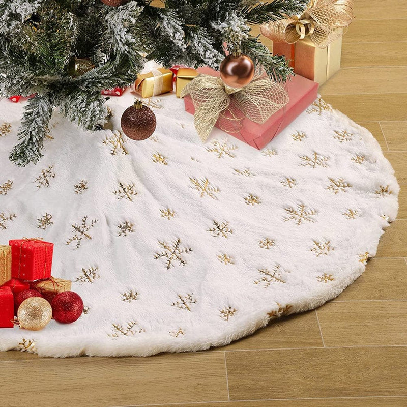 White Tree Skirt Faux Fur Rose Gold Sequin Tree Skirt Christmas Decoration 24/36/48Inch Double Layers Treecovers Shiny Tree Floor Mats Fireplace Tree Skirts Fluffy Tree Skirt (24Inch,Silver Snowflake) Home & Garden > Decor > Seasonal & Holiday Decorations > Christmas Tree Skirts Baumaty 36" Gold Snowflake 